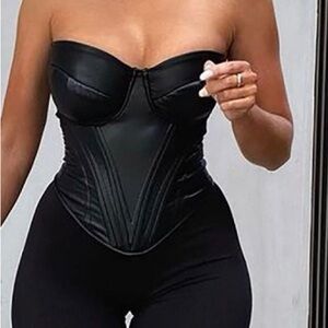 Bae for tonight: Corset top S